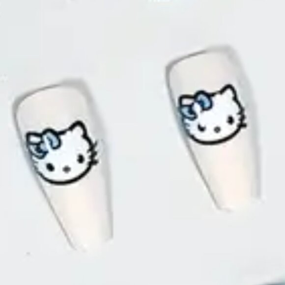 2 for 1 - Hello Kitty Press-on Nails - Picture 4 of 6